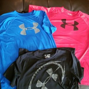 Youth extra large lot of 3 under armour shirts
